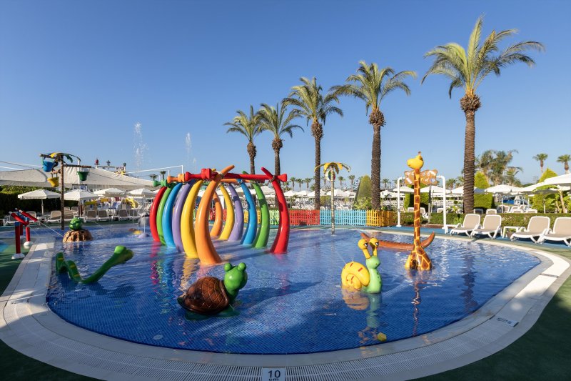 Antalya utazás Miracle Resort