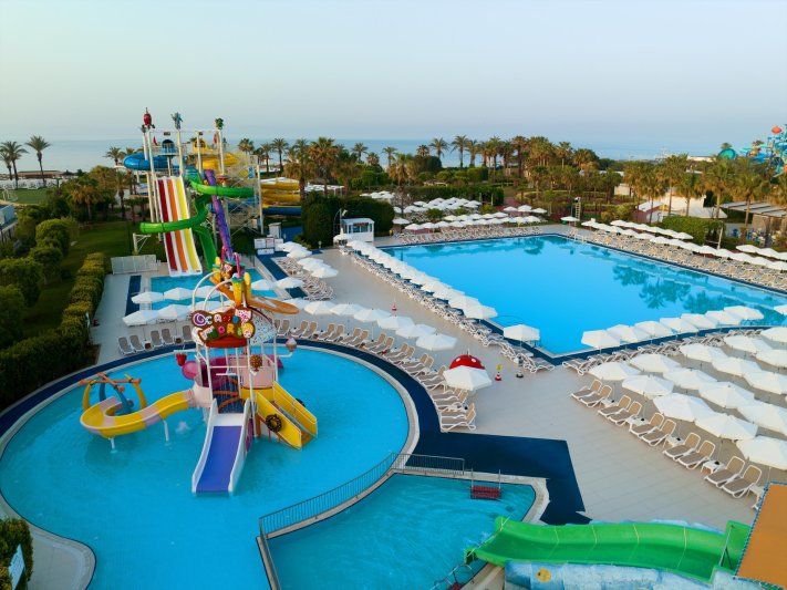 Antalya utazás Miracle Resort