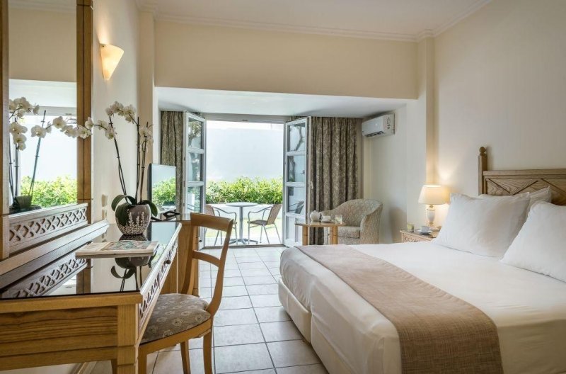 Rodosz utazás Mitsis Petit Palais 