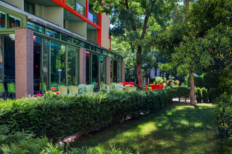 Napospart utazás Mpm Kalina Garden