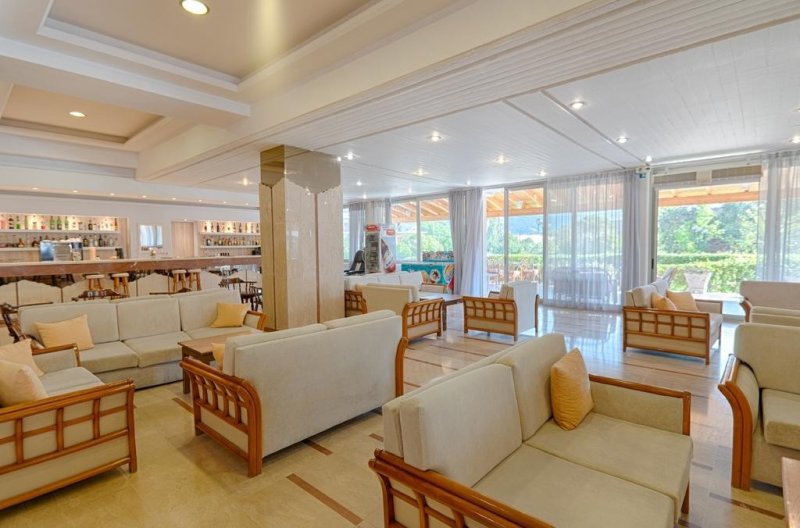 Korfu utazás Nafsika