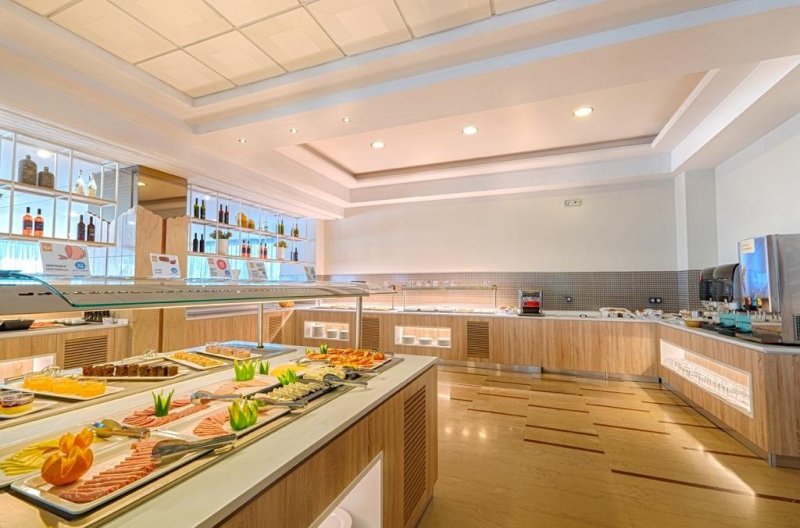 Korfu utazás Nafsika