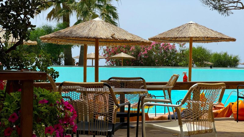 Lefkada-sziget utazás Ninos Grand Beach Hotel & Resort