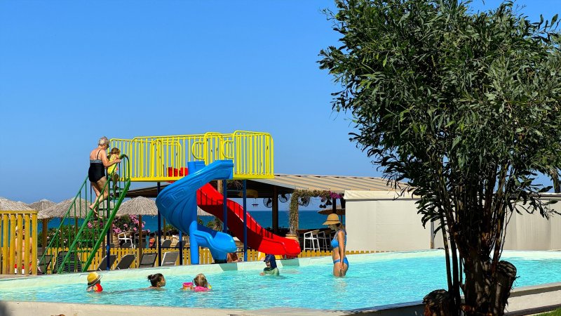 Lefkada-sziget utazás Ninos Grand Beach Hotel & Resort