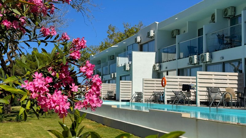 Lefkada-sziget utazás Ninos Grand Beach Hotel & Resort