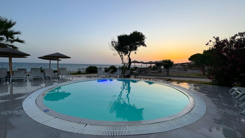 Lefkada-sziget utazás Ninos Grand Beach Hotel & Resort