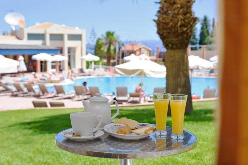 Korfu Kavos utazás Olympion Village