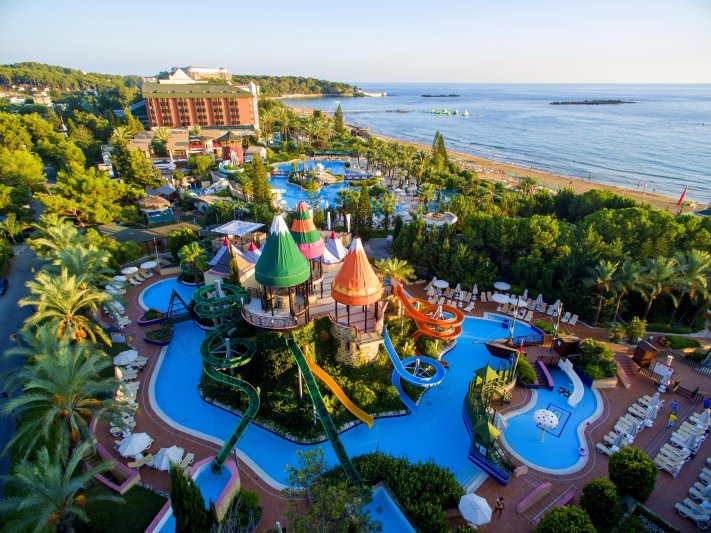 Alanya utazás Aqi Pegasos Royal