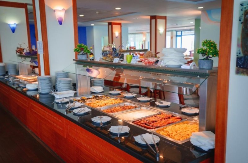 Napospart utazás Perla Beach