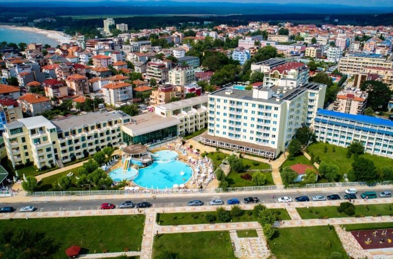 Napospart utazás Perla Beach