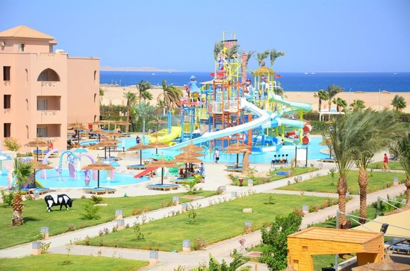 Hurghada utazás Pickalbatros Aqua Blu