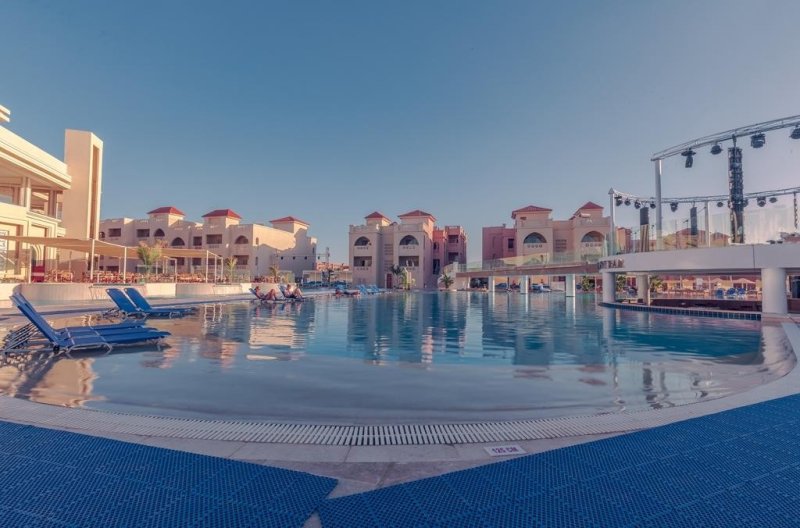 Hurghada utazás Pickalbatros Aqua Blu