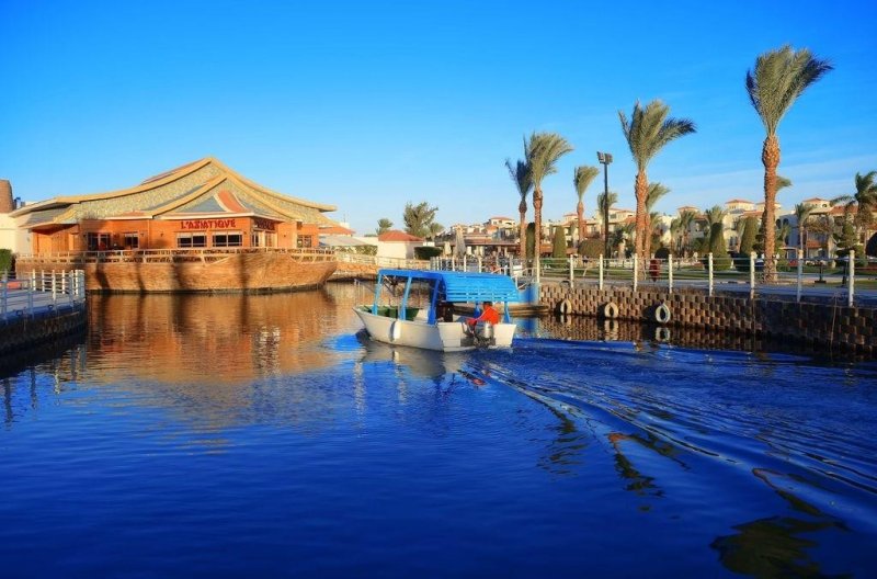 Hurghada utazás Pickalbatros Dana Beach Resort