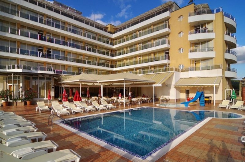 Napospart utazás Plamena Palace