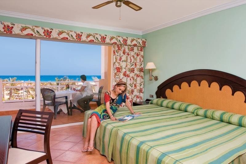 Costa de Almería utazás Playazimbali