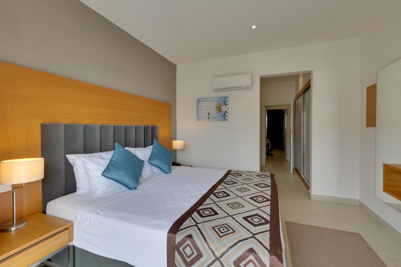 Kusadasi utazás Ramada Hotel & Suites Kusadasi