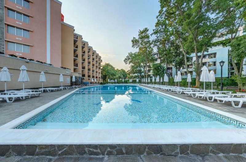 Napospart utazás Riva Park