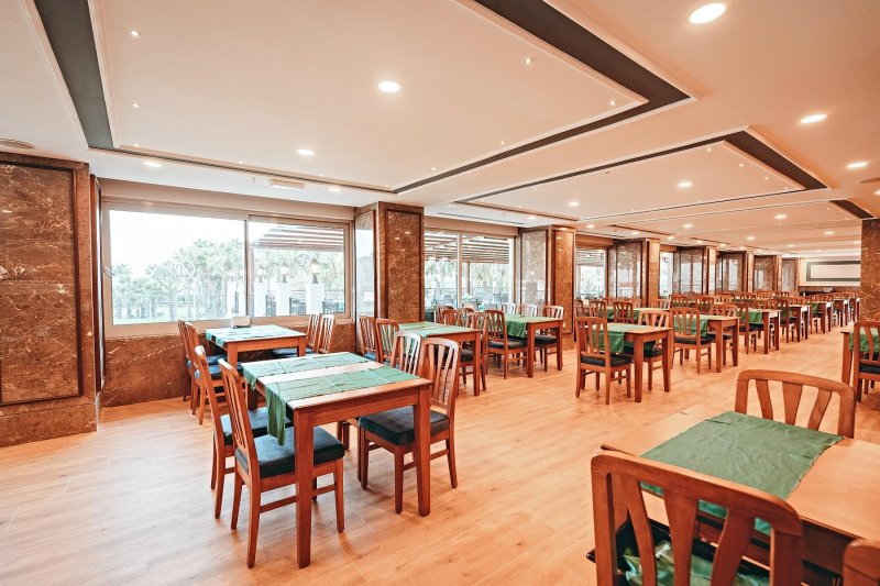 Side utazás Royal Atlantis Beach