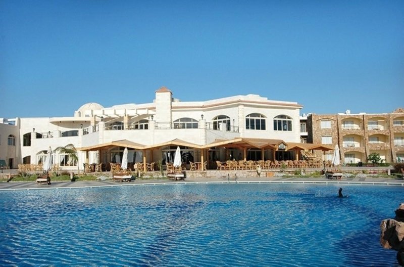 Marsa Alam utazás Royal Brayka Beach