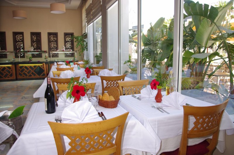 Hammamet utazás Royal Nozha Beach