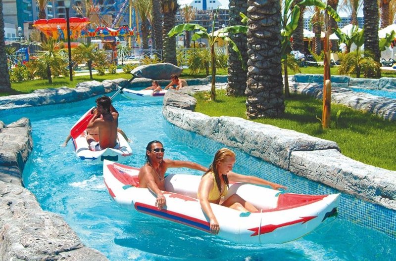 Antalya utazás Royal Wings