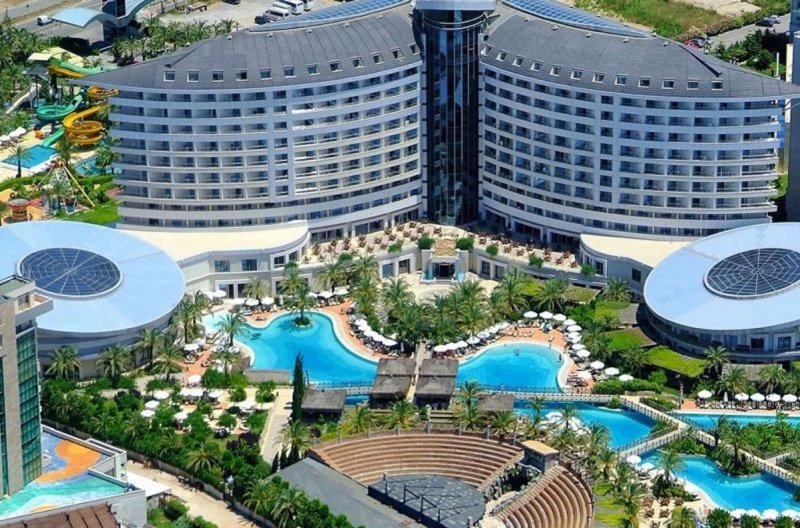 Antalya utazás Royal Wings