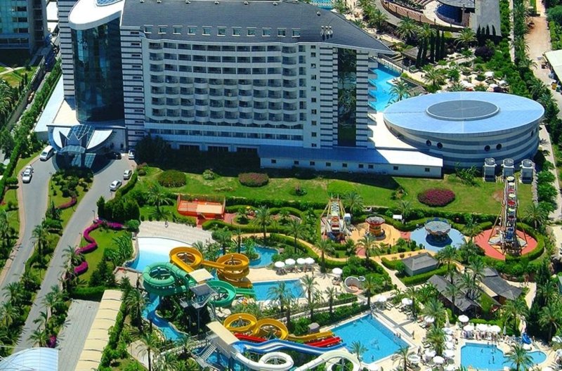 Antalya utazás Royal Wings