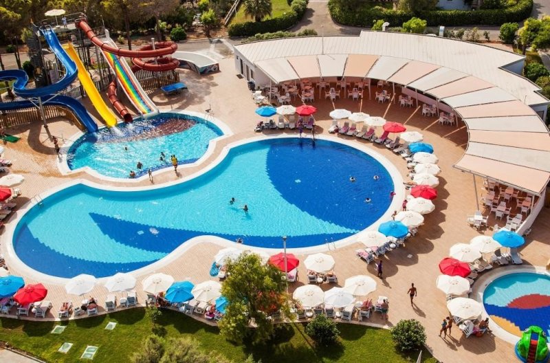 Észak-Ciprus utazás Salamis Bay Conti Resort