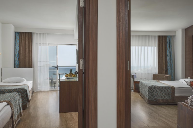 Side utazás Seaden Sea World Resort and Spa