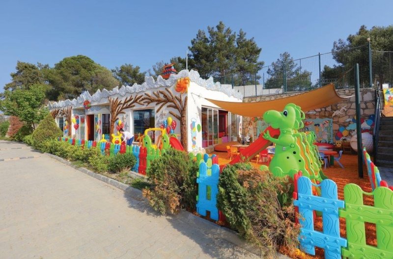 Kusadasi utazás Sealight Resort Hotel