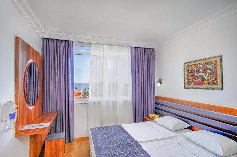 Alanya utazás Sealine Suite Hotel