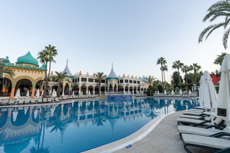 Side utazás Sentido Kamelya Fulya