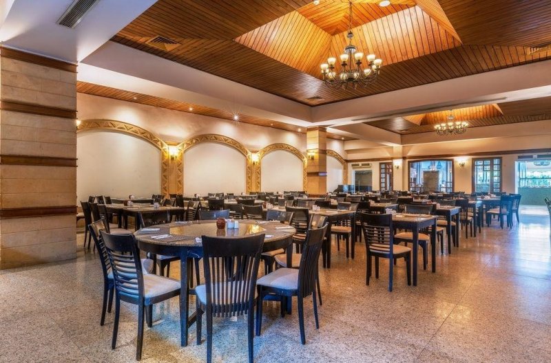 Hurghada utazás Sindbad Club