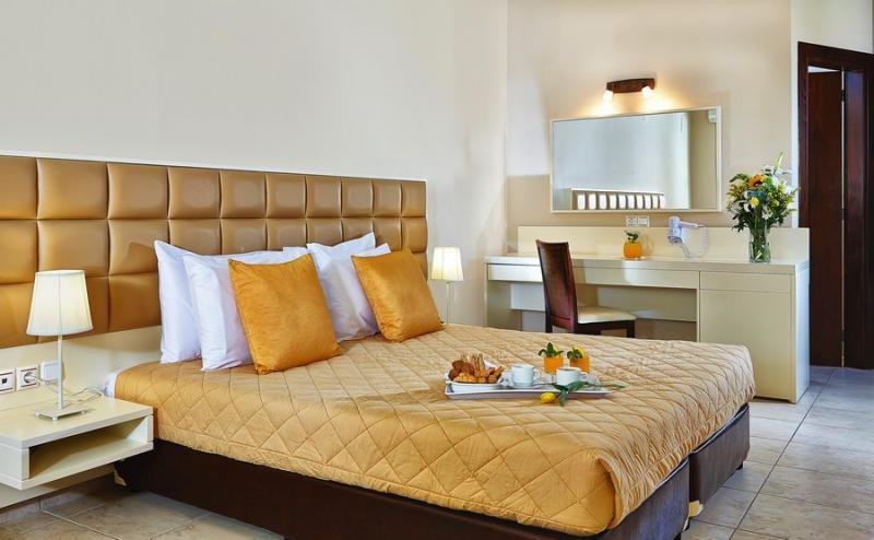 Kréta Gouves utazás St. Constantin