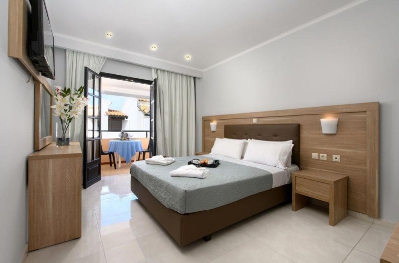 Korfu utazás Sun Gate