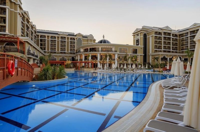 Kusadasi utazás Sunis Efes Royal Palace