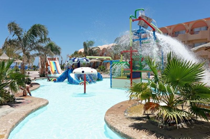 Marsa Alam utazás Three Corners Sea Beach