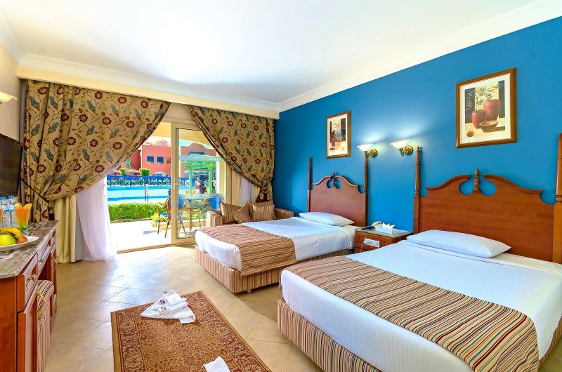 Hurghada utazás Titanic Beach Spa Aqua Park