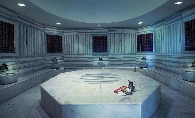 Antalya utazás Titanic Deluxe Lara