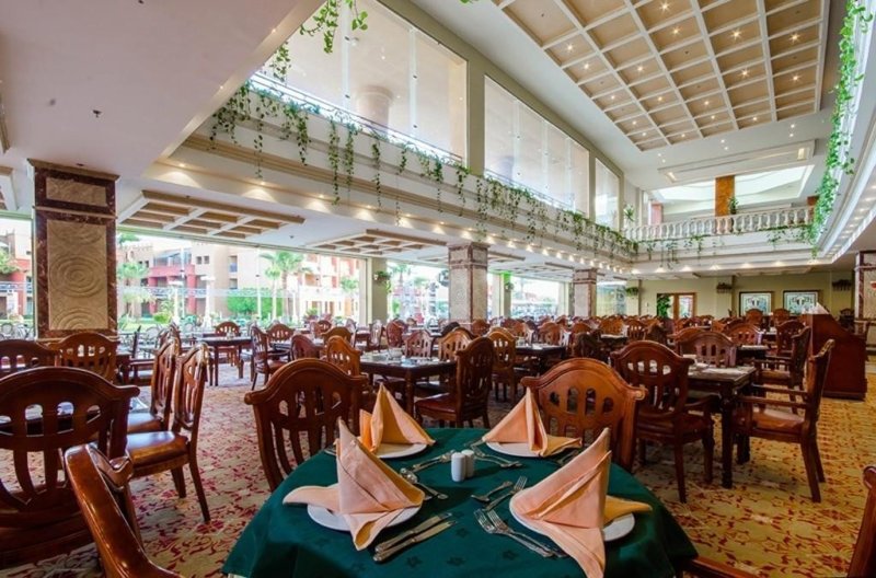 Hurghada utazás Titanic Palace Resort