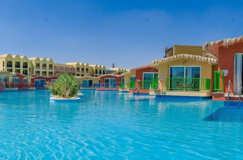 Hurghada utazás Titanic Palace Resort
