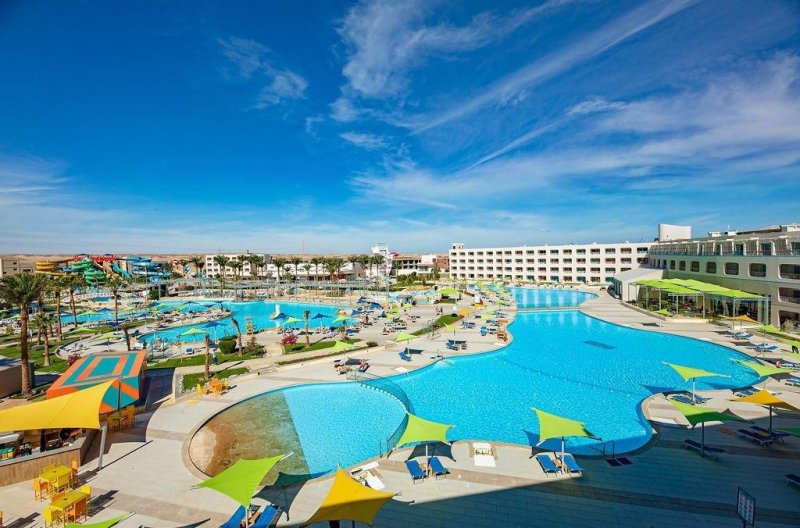Hurghada utazás Titanic Resort & Aquapark