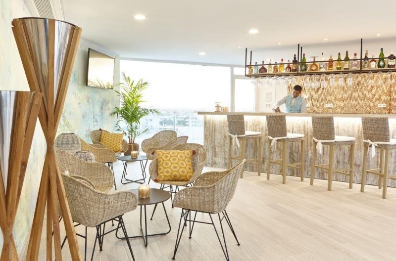 Mallorca utazás Universal Perla 