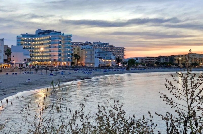 Mallorca utazás Universal Perla 