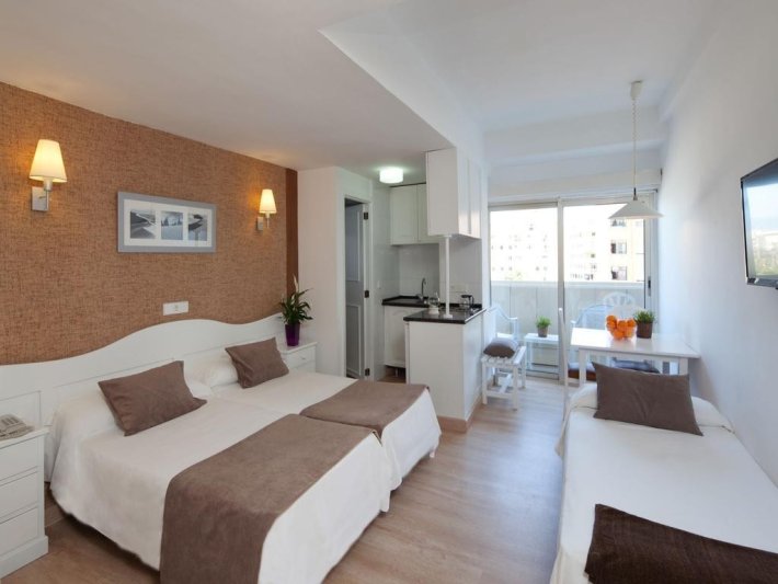 Mallorca utazás Whala! Beach