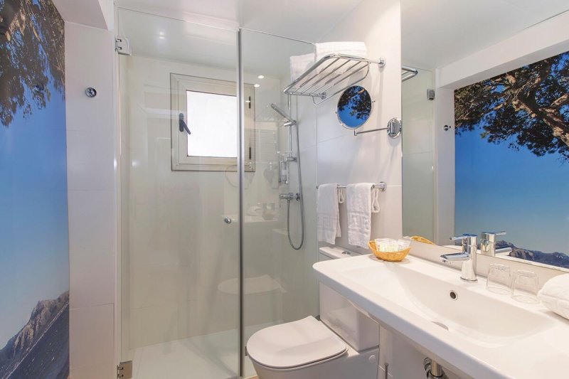 Mallorca utazás Whala! Beach