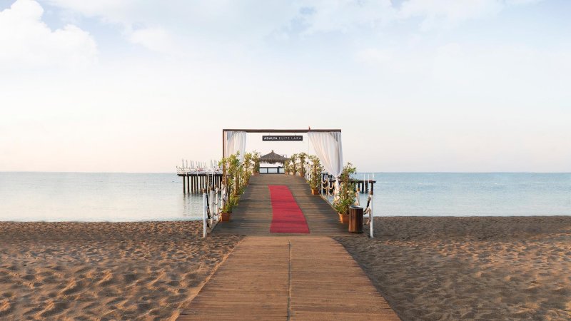 Antalya utazás Adalya Elite Lara