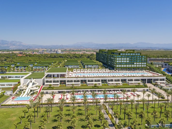 Belek utazás Adam & Eve