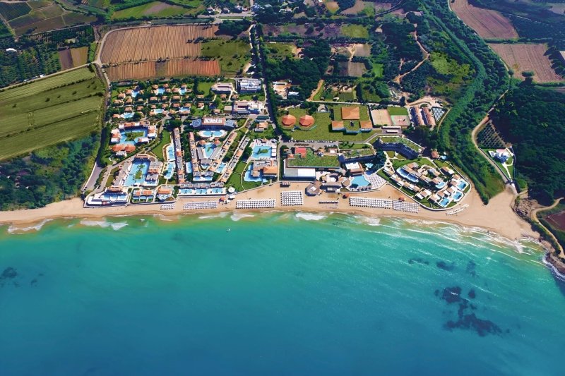 Peloponnészoszi-félsziget utazás Aldemar Olympian Village