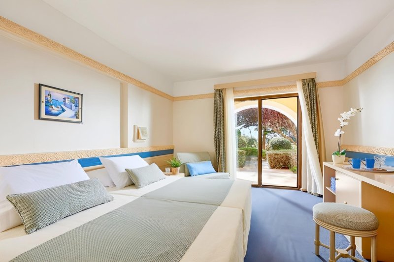 Peloponnészoszi-félsziget utazás Aldemar Olympian Village